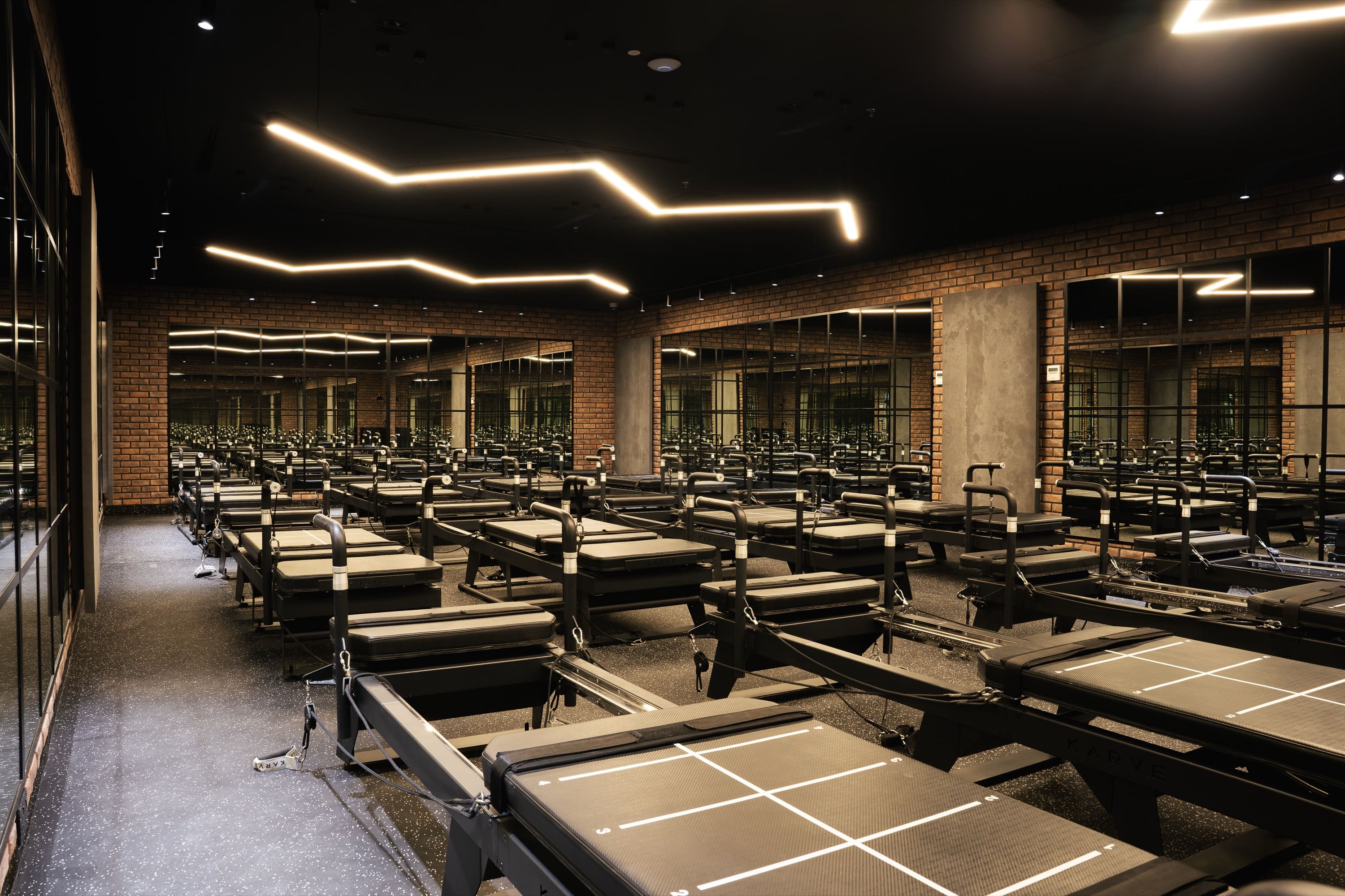 Rows of KARVE Transformer machines — the club format proposed for Milan Rows of KARVE Transformer machines — the club format proposed for Milan