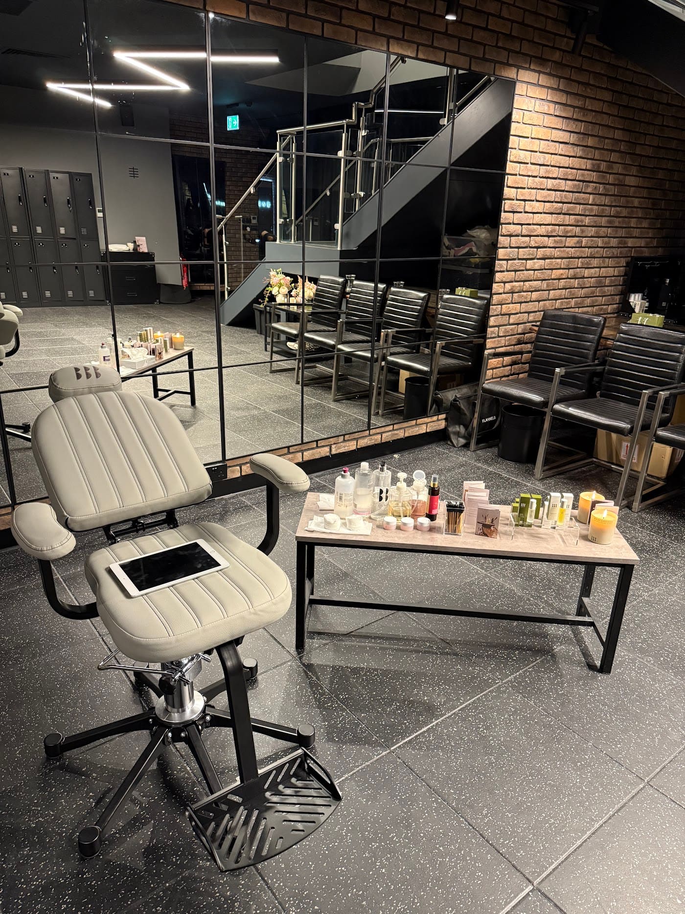 Blink Brow Bar × KARVE — 2 Blink Brow Bar × KARVE — 2